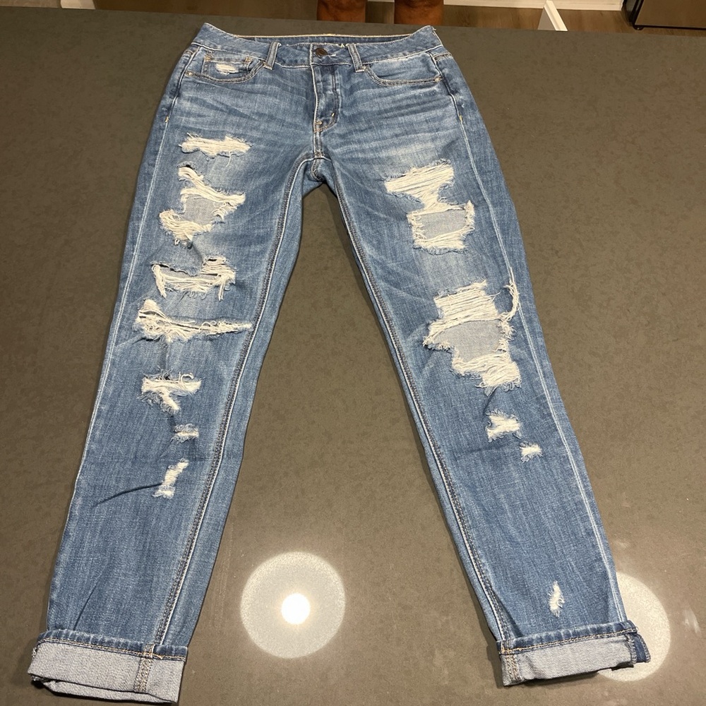 American Eagle Outfitters Light Blue Distressed Jeans